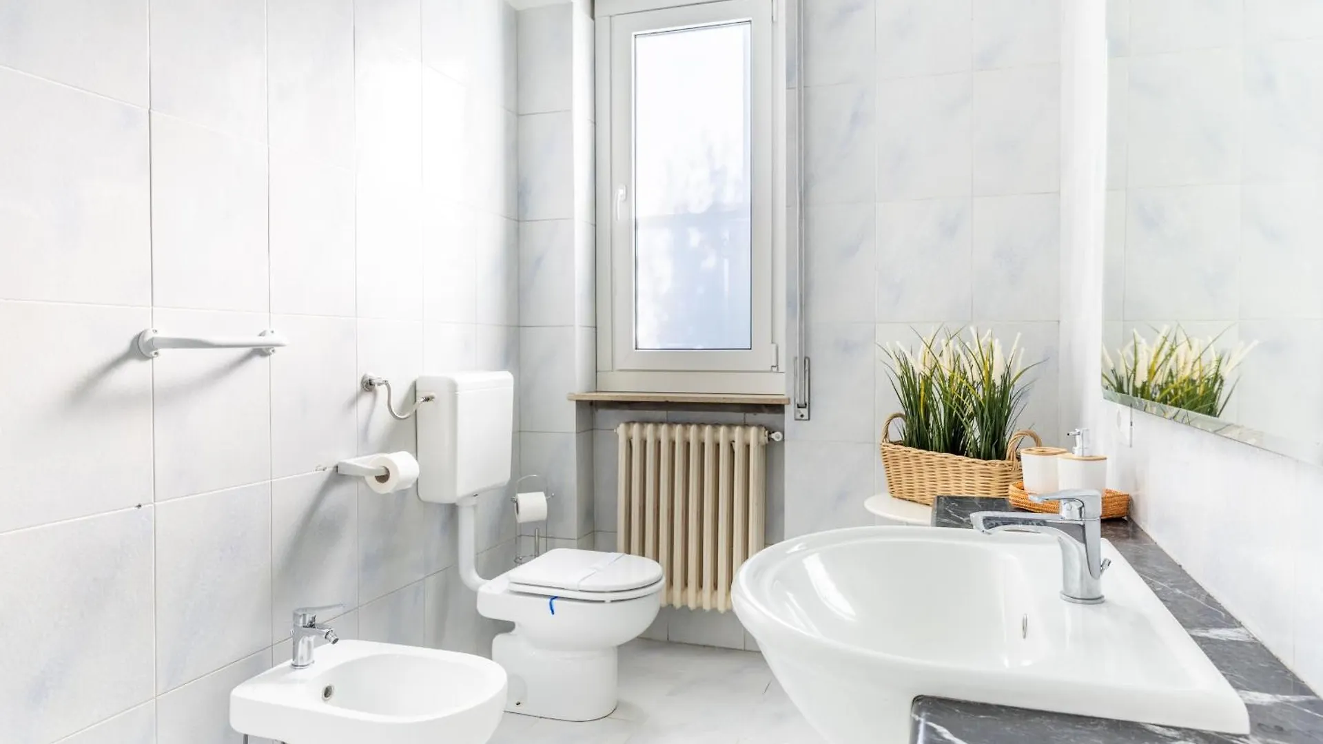 Rho Fiera-San Siro Apartment 0*,